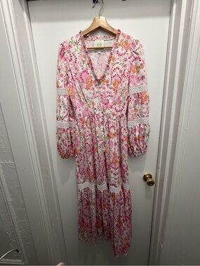 Catherine Prevost Floral Pink V-Neck